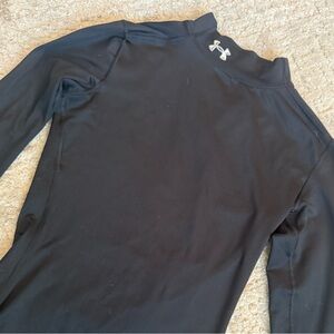 Under Armour XS COLD GEAR Black Long Sleeve Athletic Top